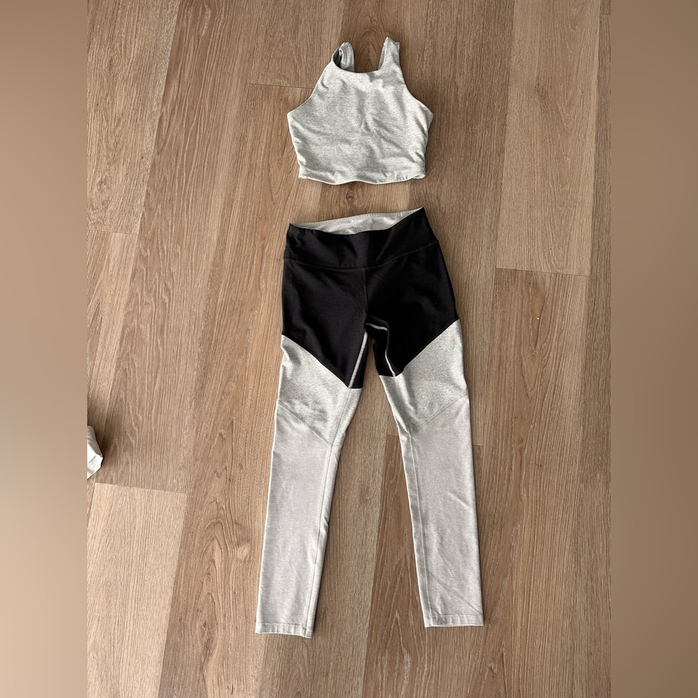 Outdoor voices workout set
